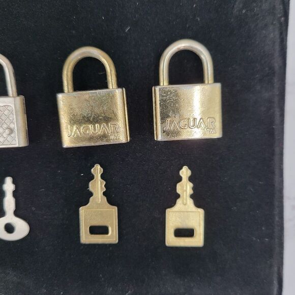 Vintage Gold and Silver Mini Padlocks with Keys Perfect For Purse Charms - Picture 4 of 7